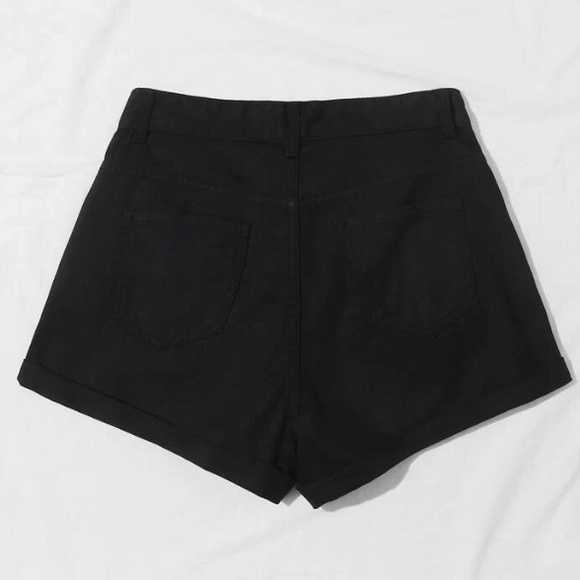 🌼Daisy Embroidered Zipper Fly Back Pockets High Waist Jean/Denim Black Shorts - Picture 2 of 4